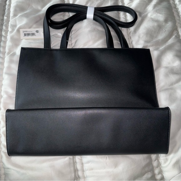 Telfar Medium Tote Bag- Black 100% AUTHENTICā¼ļø - Picture 8 of 13
